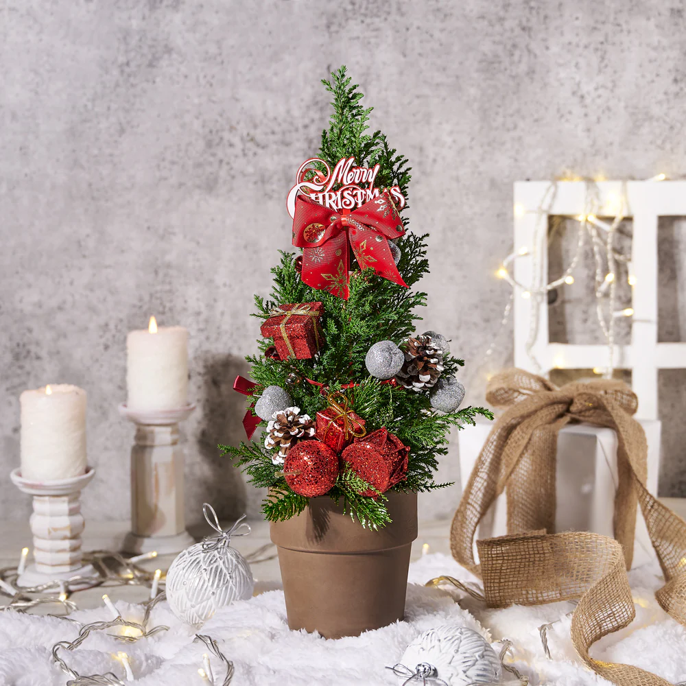 The Twinkling Decorated Mini Christmas Tree