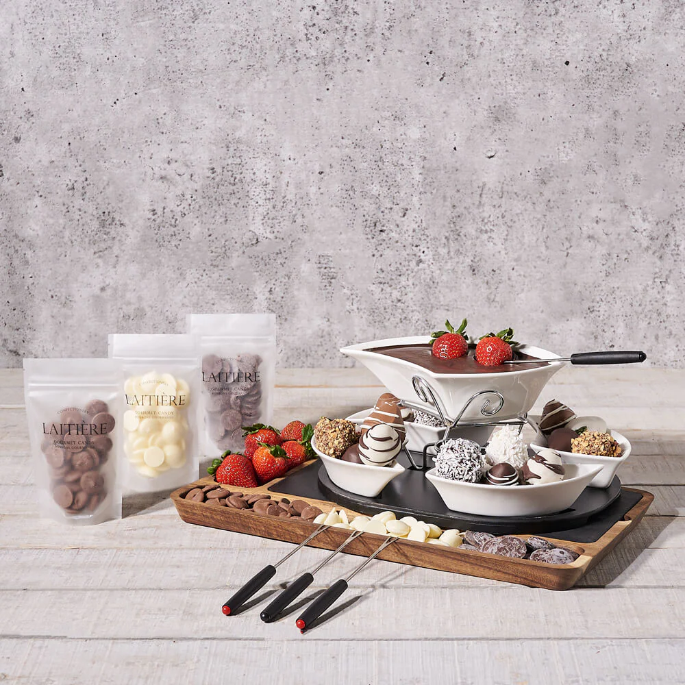 Velvet Ganache Fondue & Strawberry Gift Board